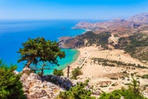 Tsambika beach op het eiland Rhodos in Griekenland