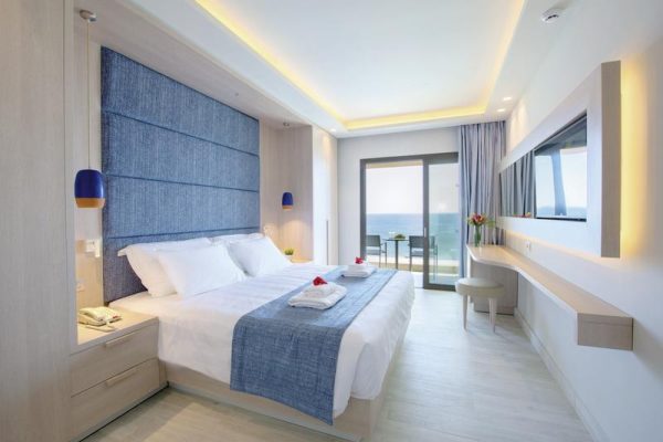 De slaapkamers van van Amada colossos resort in rhodos