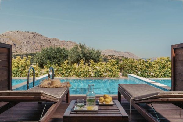 Swim up pool van Lindos Imperial Resort